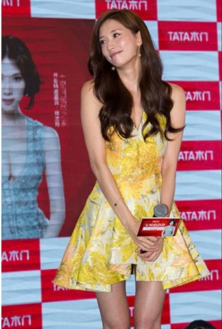 新品alice+olivia フローラルジャカード×ボックスプリーツ ワンピース