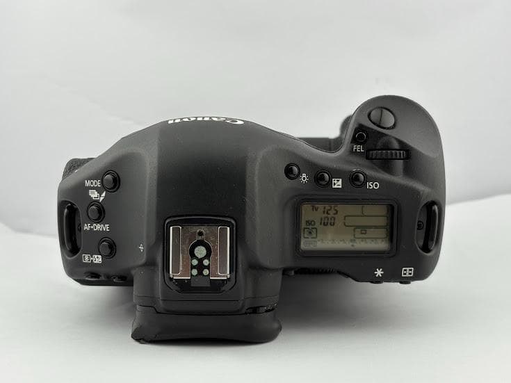 ★ジャンク★ キヤノン EOS-1 D Mark iii「純正バッテリー付」