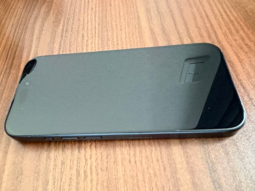 Apple iPhone 15 Pro本体 美品