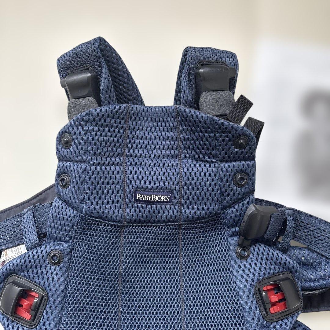 【最終お値下げ】ベビービョルン ベビーキャリアハーモニー（ネイビーブルー）