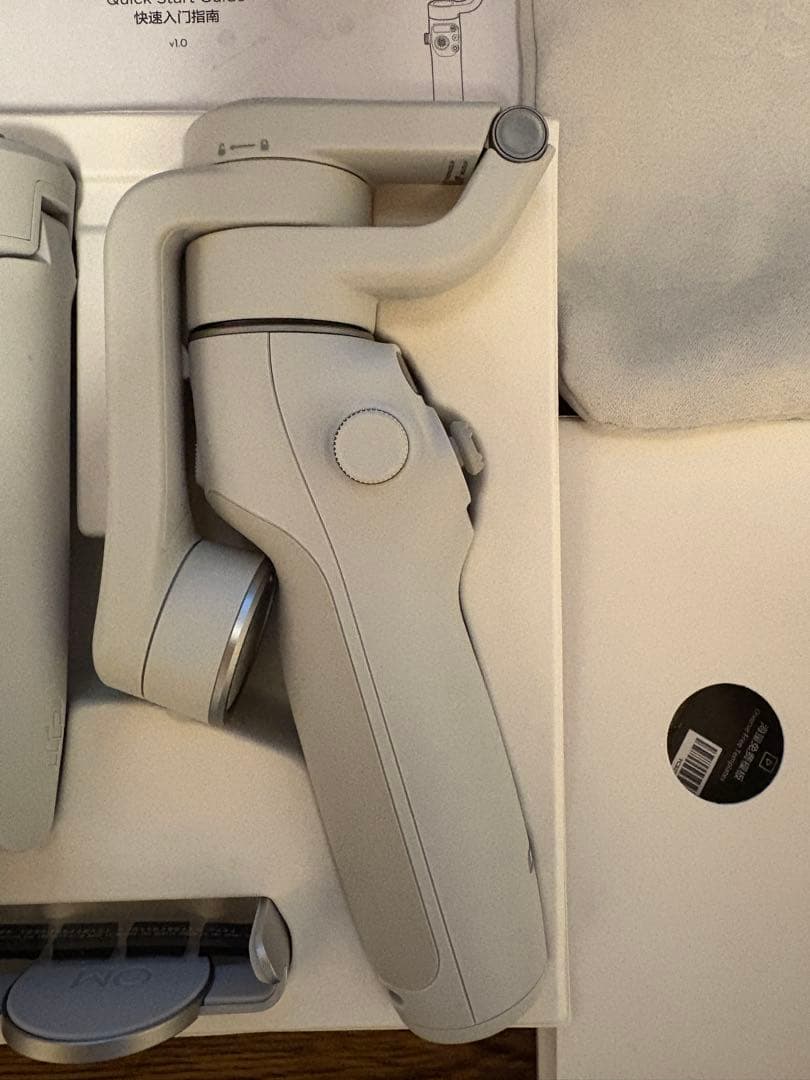 【美品】DJI ジンバル Osmo Mobile 6 プラチナグレー