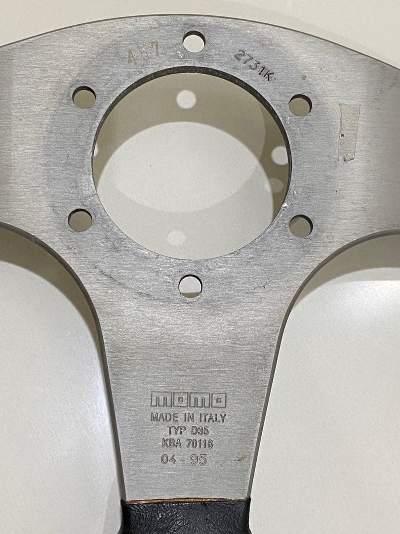 momo RACE ステアリングホイール