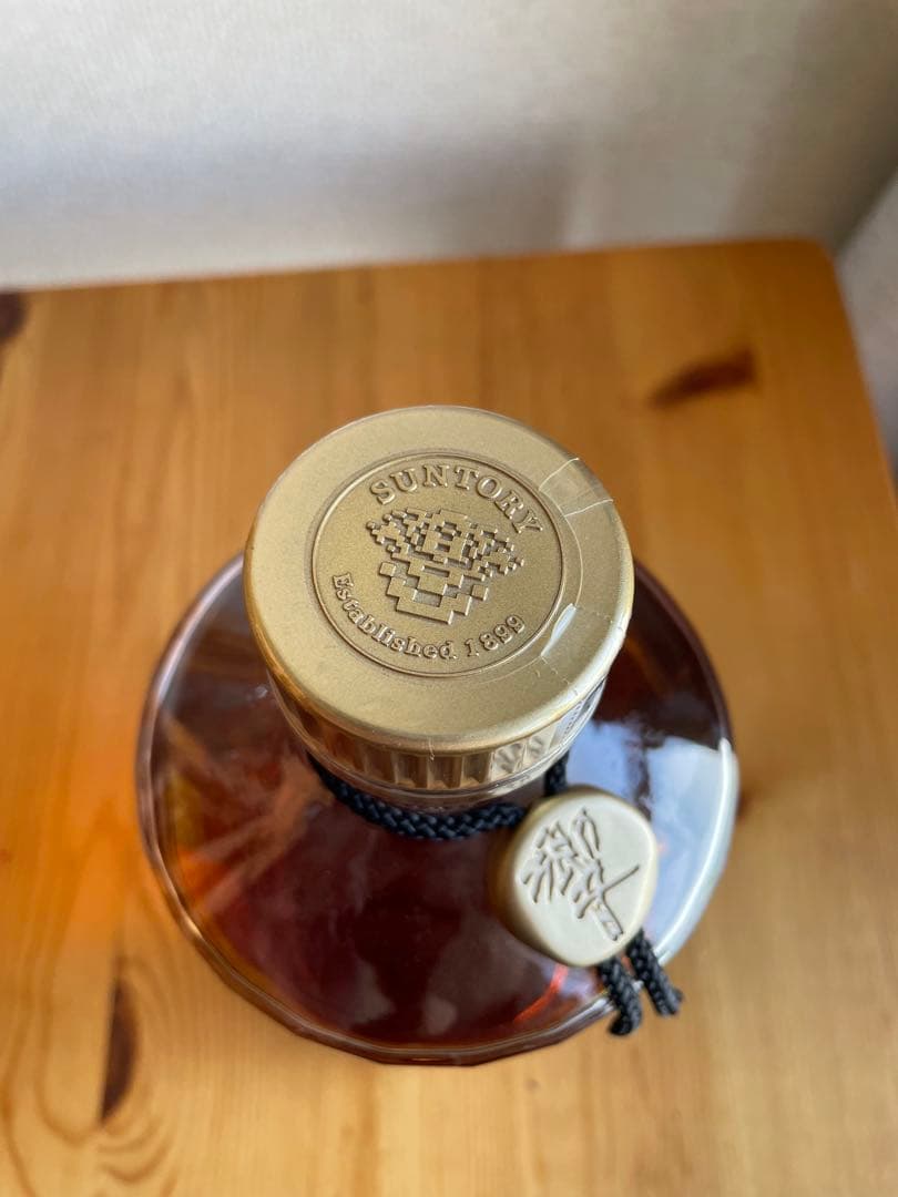 響　ゴールドラベル　700ml ウイスキー 17年相当 サントリー