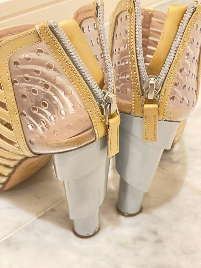 シャネル　サンダルブーティ　ゴールド