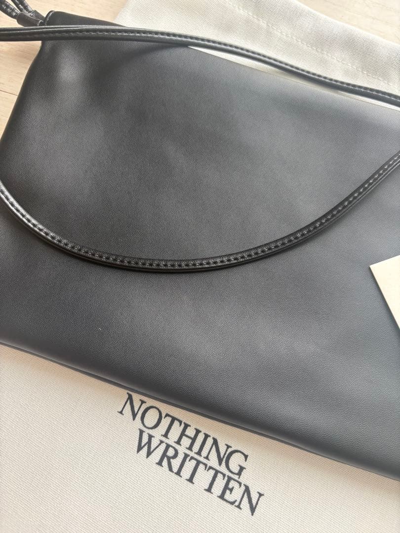 NOTHING WRITTEN ショルダーバッグ　ナッシングリトゥン