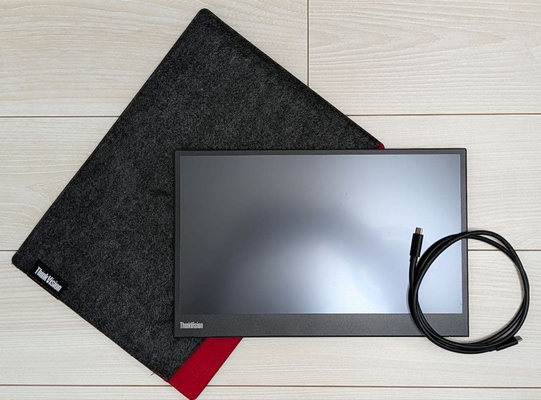 ThinkVision ポータブルモニター 本体