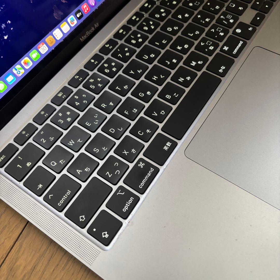 MacBook Air M1 13インチ_8GB/256GB 85%