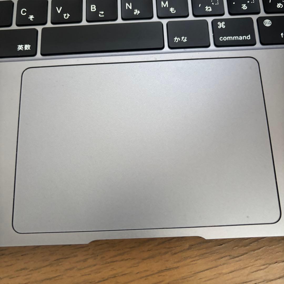 MacBook Air M1 13インチ_8GB/256GB 85%