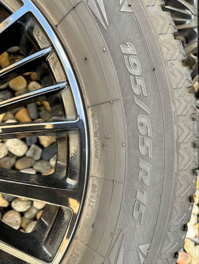 【美品】195 65 R15 トーヨー スタッドレス タイヤ4本セット バリ溝