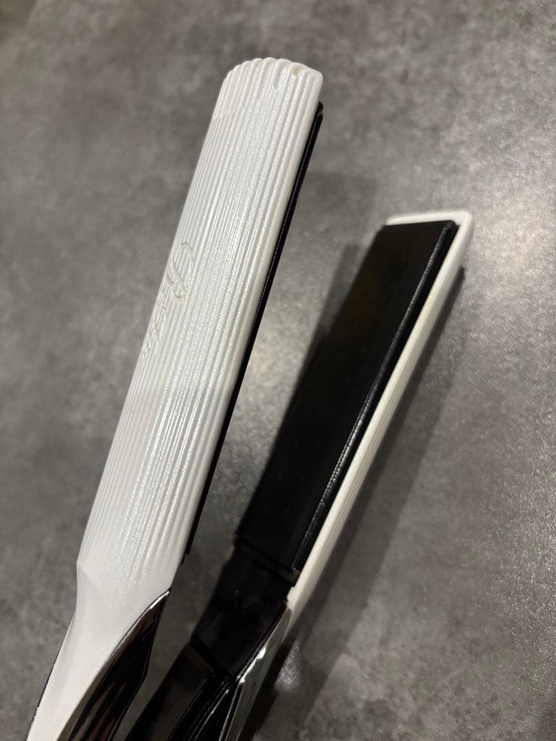 ⭐︎美品⭐︎【⭐️箱不要¥500割引】MTG リファ　ReFaストレートヘアアイロン