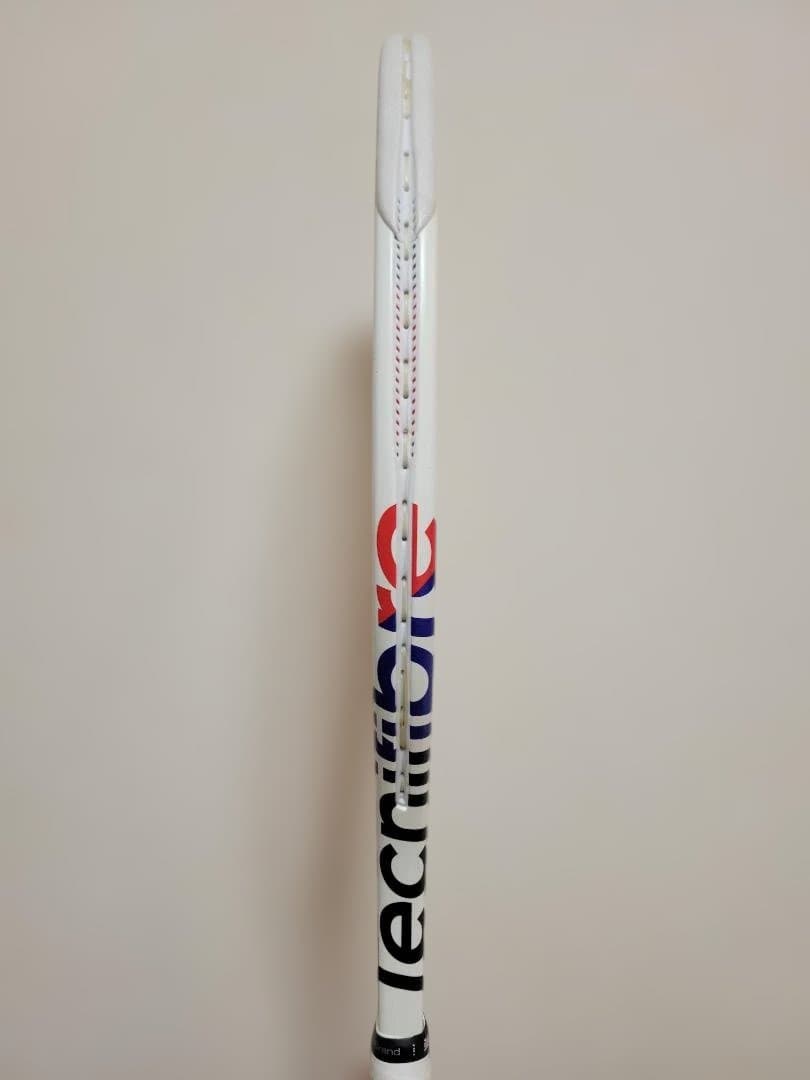 テクニファイバー硬式テニスラケット ホワイト