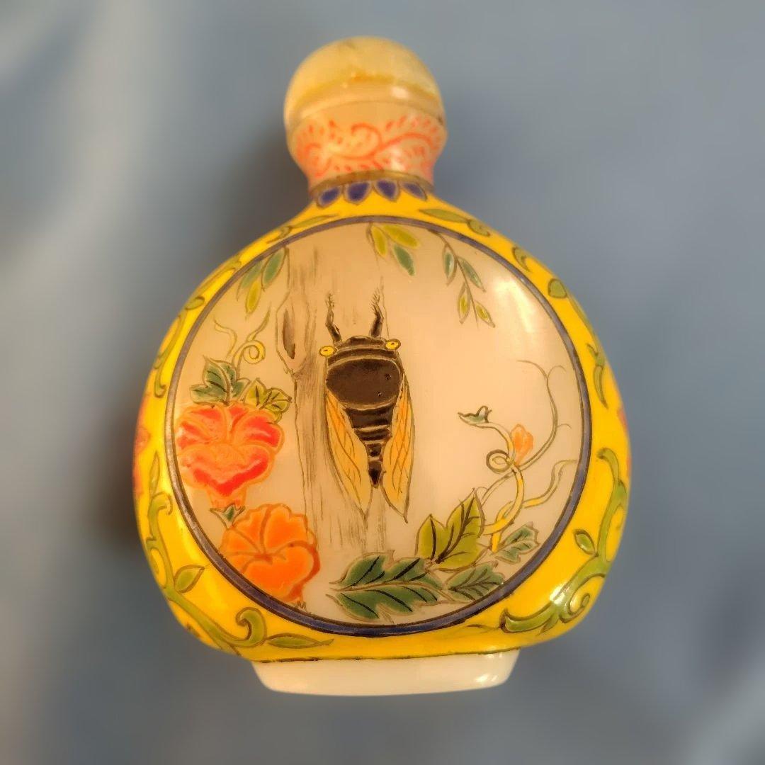 ビエンコ　陶器製 香水瓶 昆虫と花のデザイン