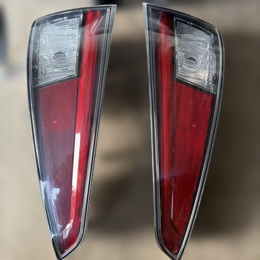 トヨタ純正 50系 プリウス ZVW51 テールランプ セット
