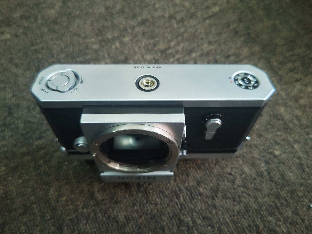 ★新品同様★Nikon F 一眼レフカメラ