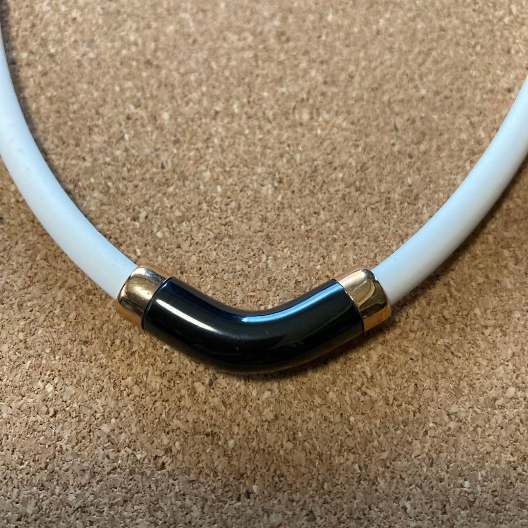 美品⭐︎unity ユニティ　北投石　ネックレス　ホワイト　L