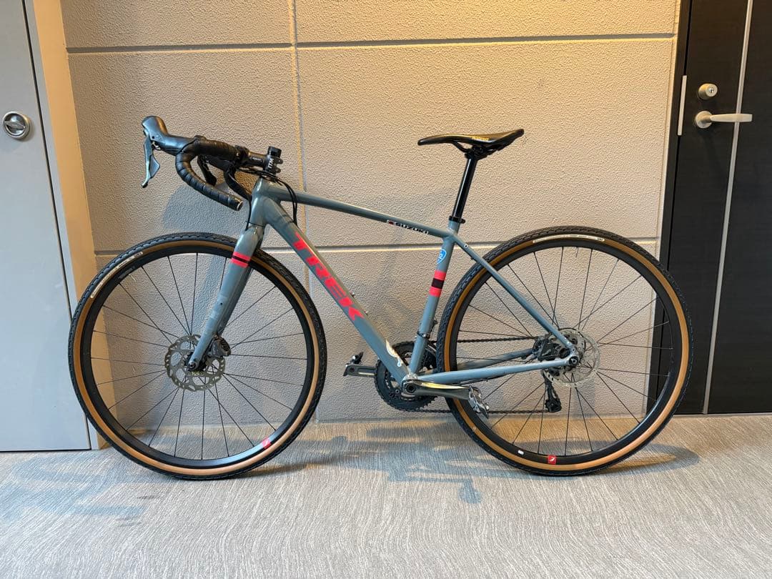 TREK checkpoint al4 52サイズ