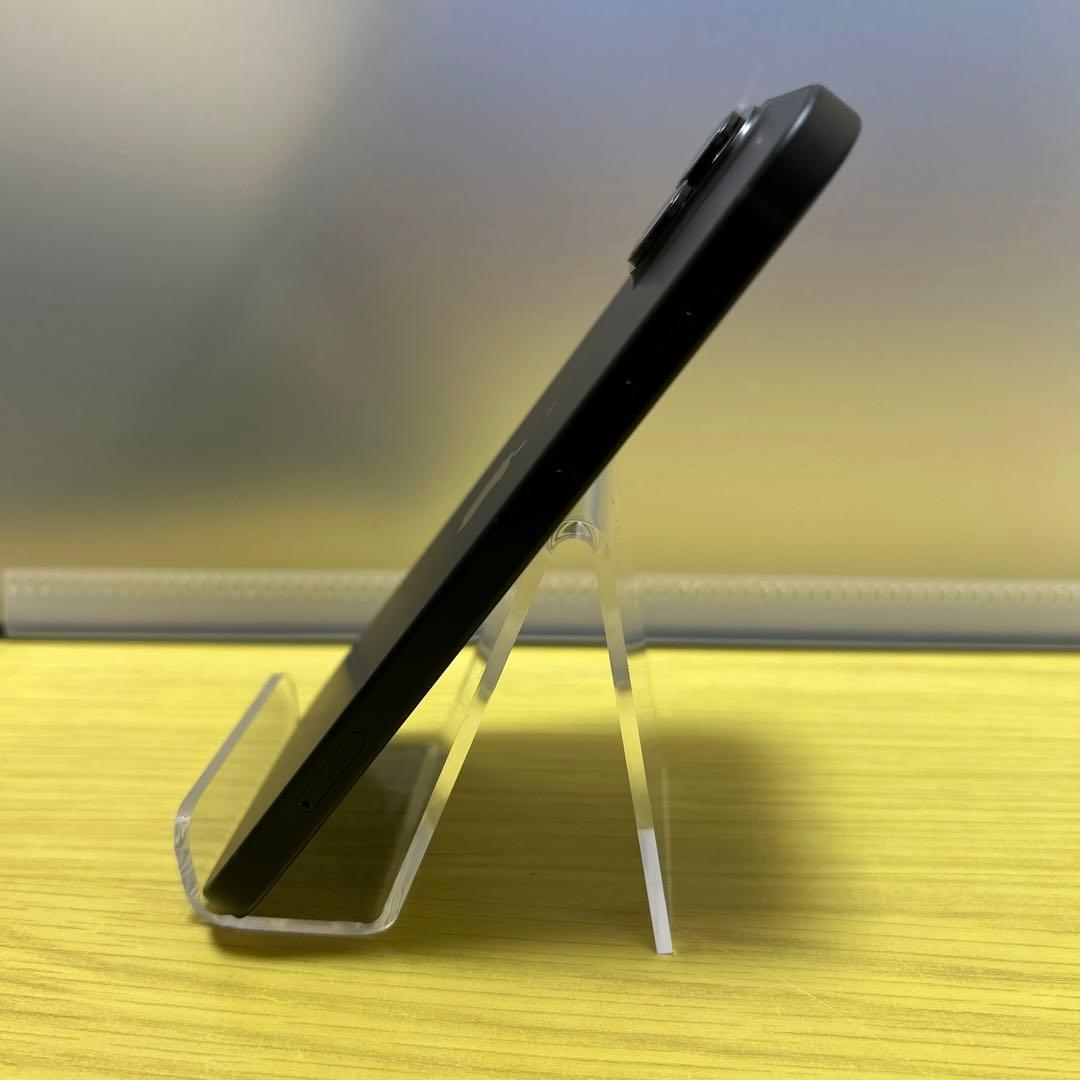 iPhone15 ブラック 128GB d50