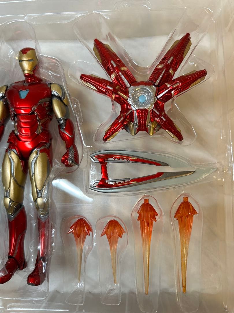 新品　MAFEX マフェックス　アイアンマン マーク85 エンドゲーム