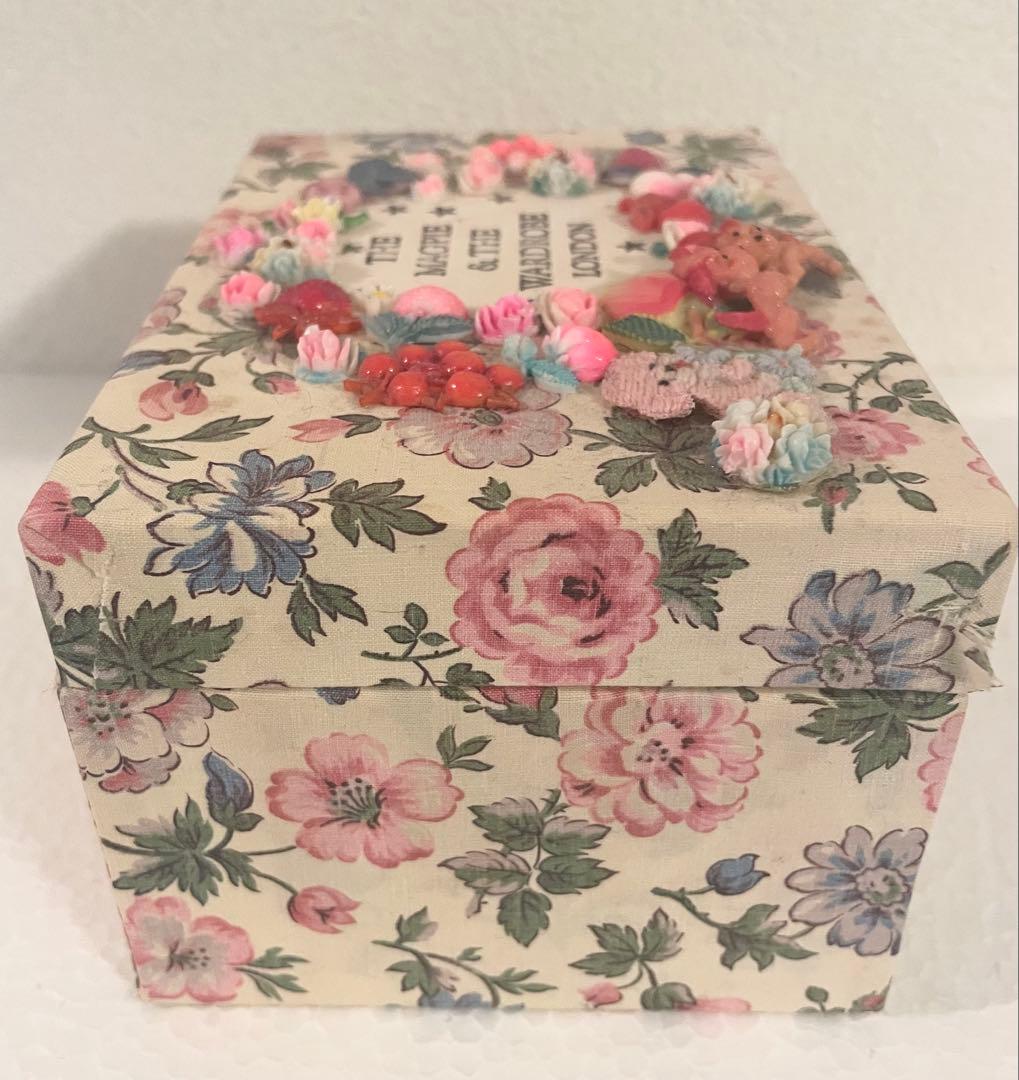 【レア】 THE MAGPIE & THE WARDROBEオルゴール付きBOX