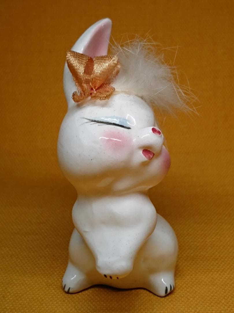 ねこ　うさぎ　人形　陶器　置物　インテリア　工芸品　美術品　A2527