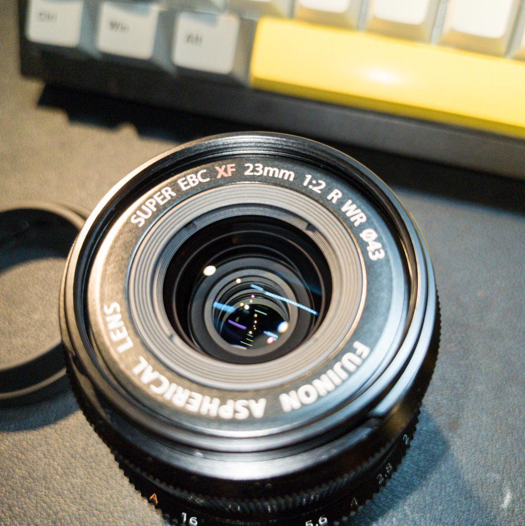 フジフイルム XF23mm F2 R WR ブラック【レンズフィルタつき】