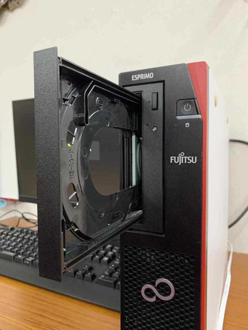 富士通 ESPRIMO D958/T i5-8500 8GB SSD512GB