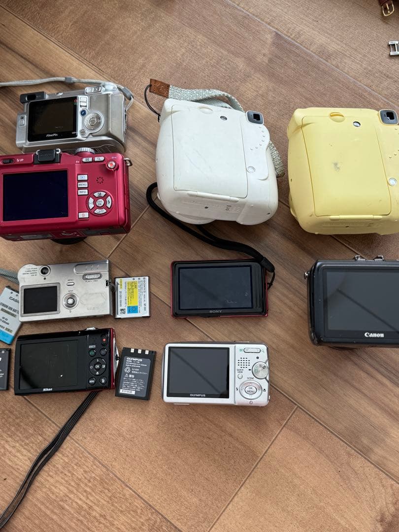 デジカメ まとめ売り コンデジ ジャンク 9台 チェキ eos など
