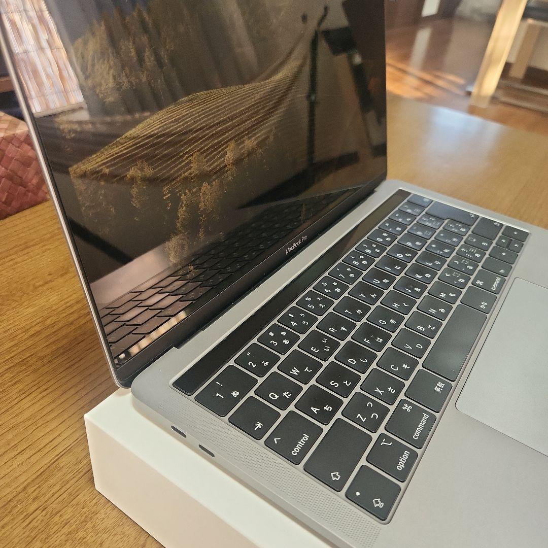 【美品】MacBook Pro 13インチ メモリ16GB版 2019