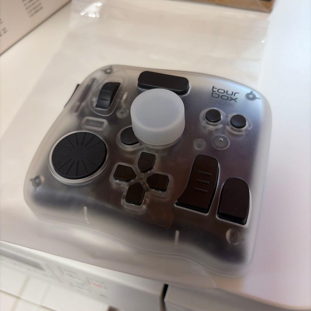 【ほぼ新品】TourBox Elite Plus 1ヶ月前に購入 即日発送