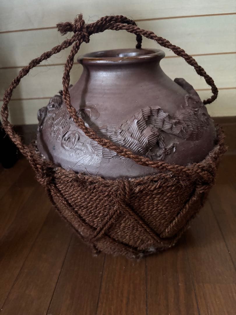 【骨董品】泡盛壺 本場泡盛表記 古酒壺 甕 木札付き 沖縄