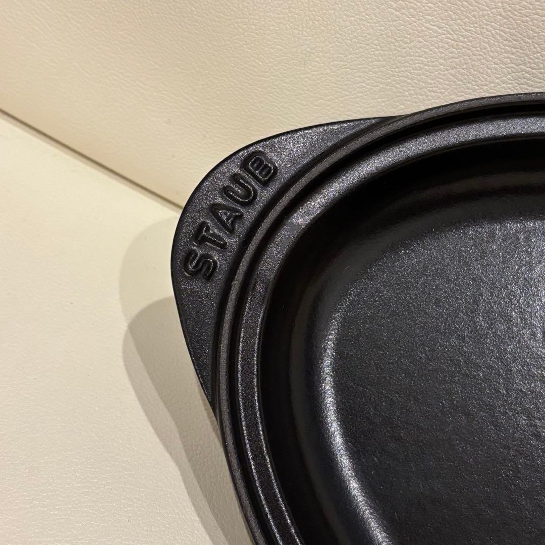 ストウブ　シャローオーバルホットプレート