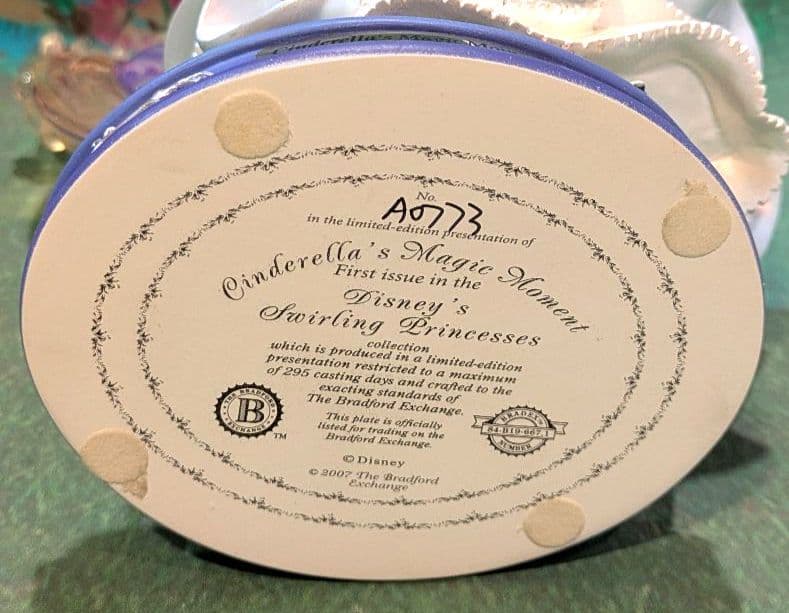 ディズニー スワーリング プリンセス　シンデレラズ・マジック・モーメント　レア