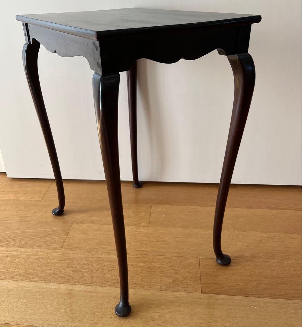 英国アンティーク　サイドテーブル　マホガニー　猫脚