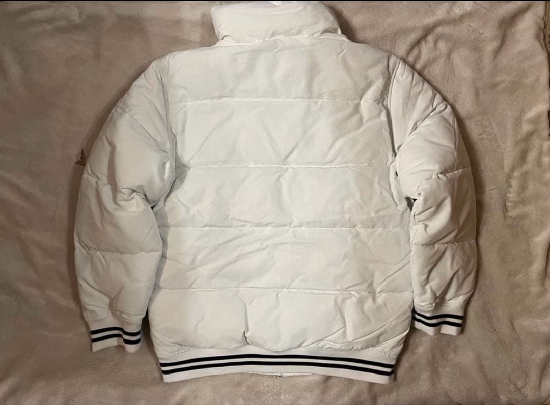 m*5様   ホワイト ダウンジャケット Lサイズ
