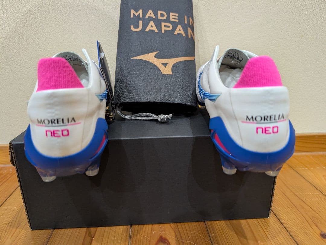 ミズノ モレリアネオ4 アーバン・エレクトリック・パック　26センチ