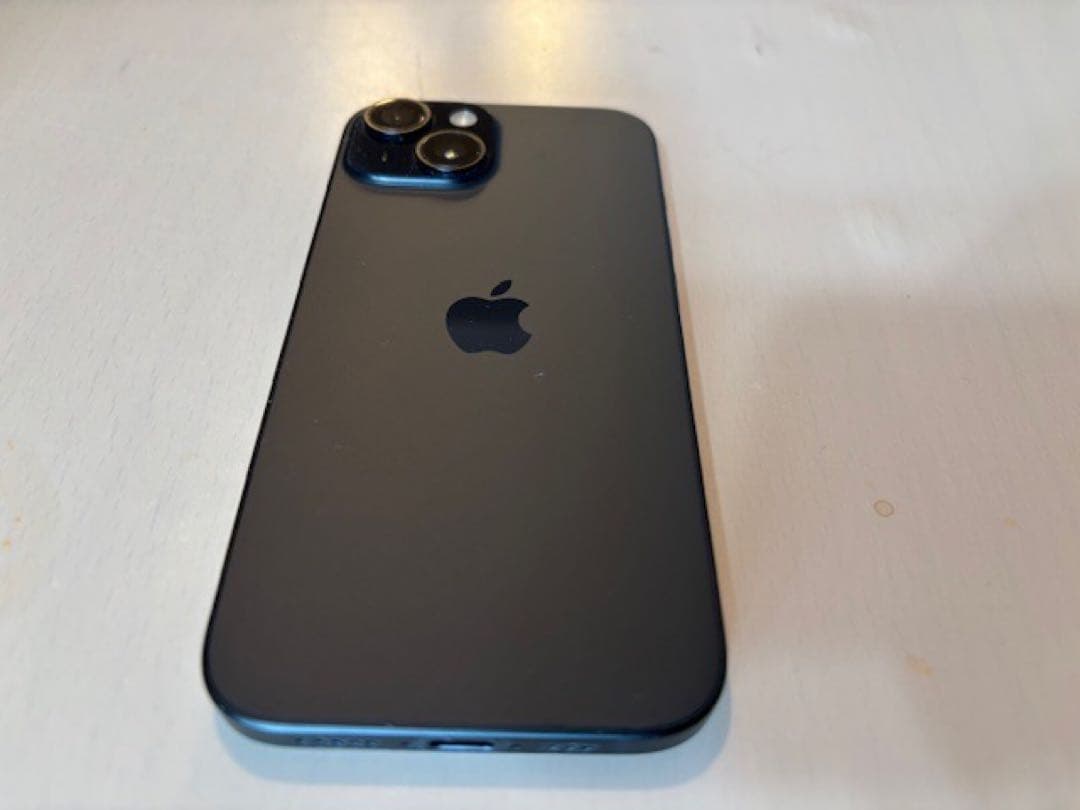 Apple iPhone 15 ブラック SIMフリー