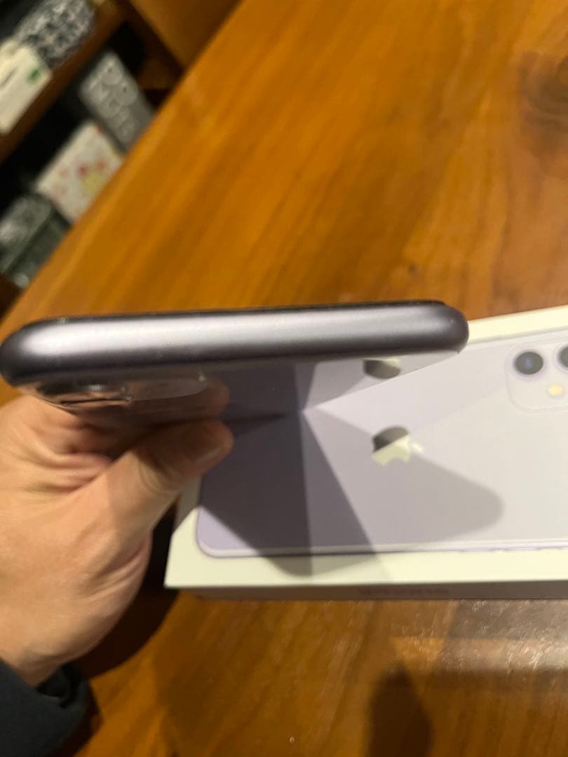 iPhone11 パープル　64G