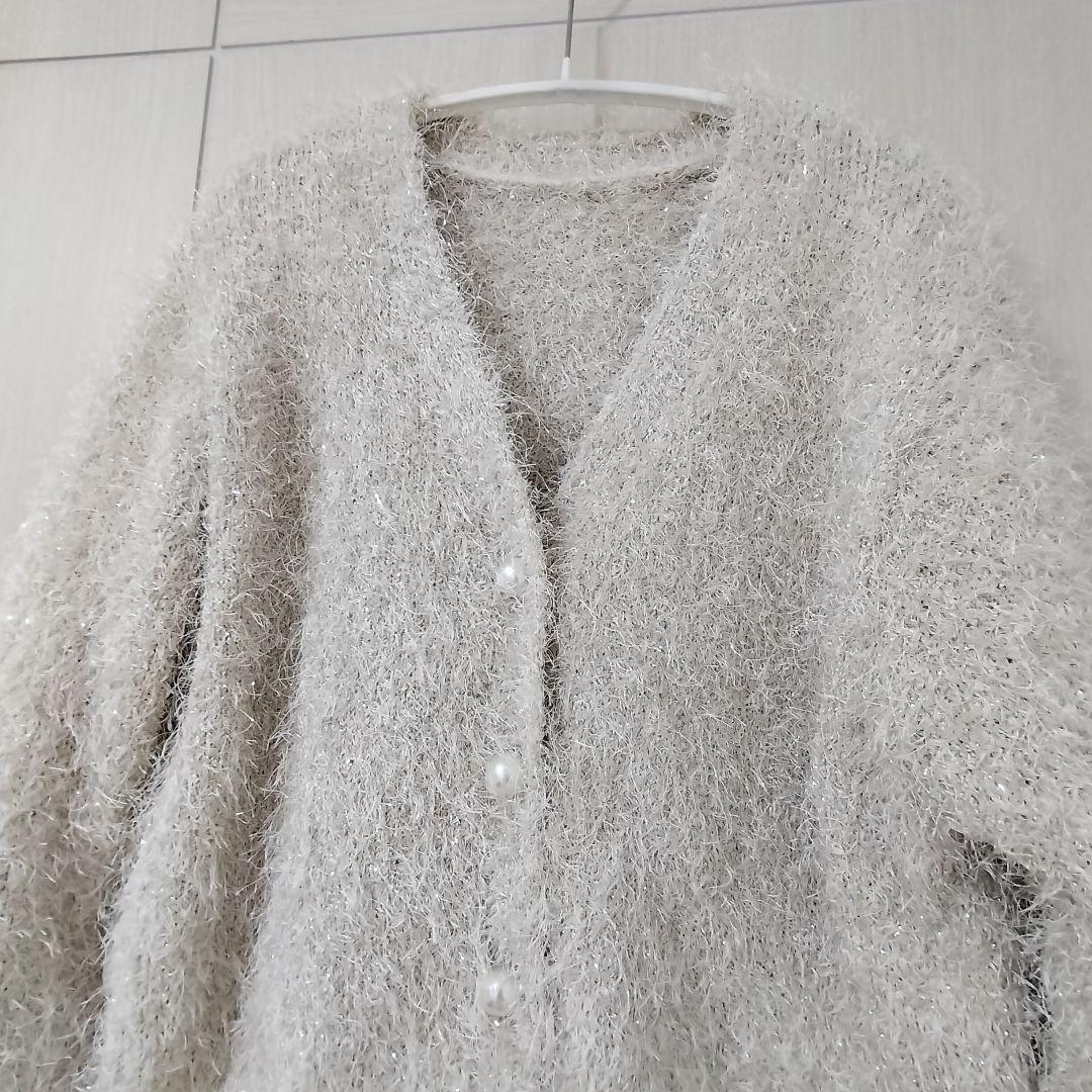 新品同様NOLLEY'Sノーリーズ2024SSラメVネックフリンジカーディガン