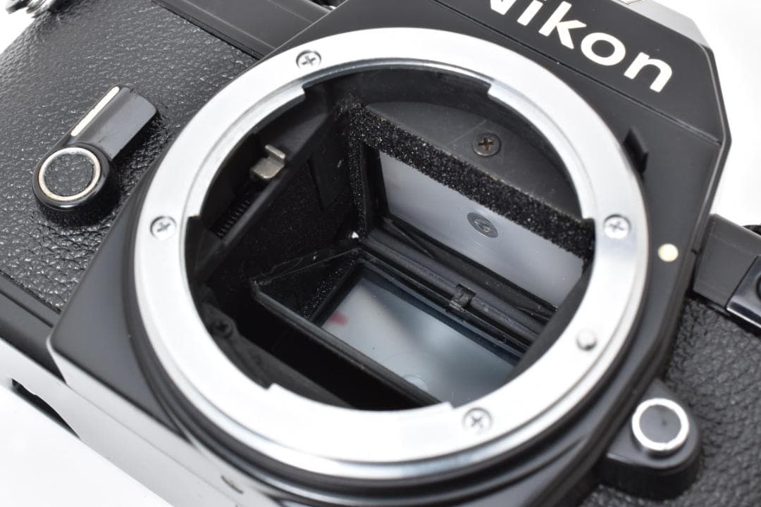 超美品 NIKON ニコン フィルムカメラ EM モルト新品交換済 H156