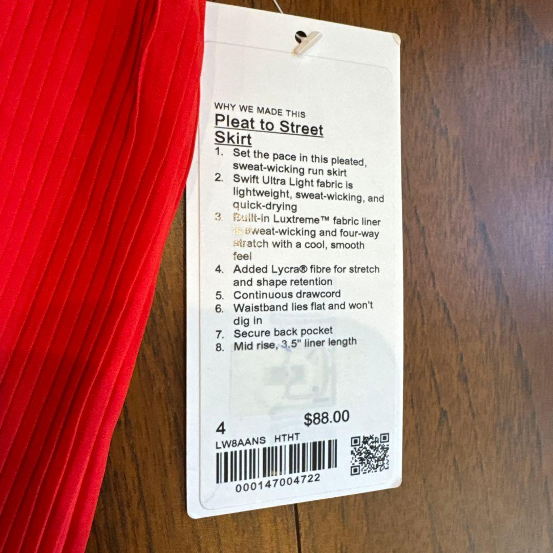 新品未使用　ルルレモン　スコート　ランニング　テニス