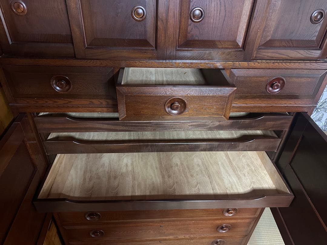 レトロな木製箪笥　家具　タンス　チェスト　小物入れ　洋服タンス　小引出　京町家