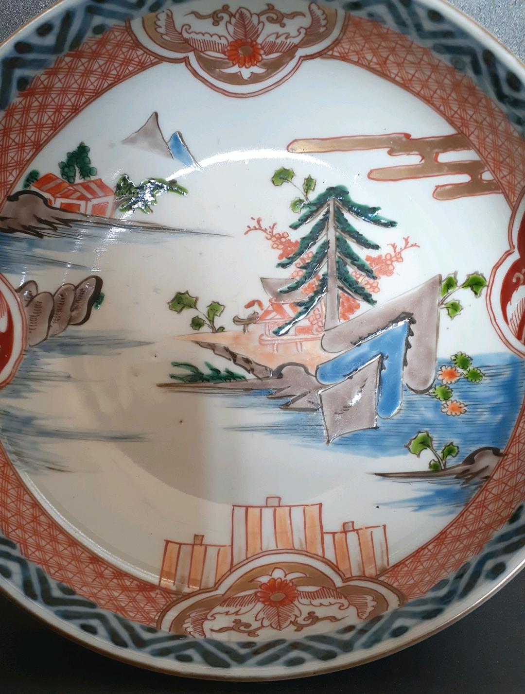 【名品】明治時代　古伊万里　金彩色絵　帆掛け舟に山水図　三重鉢　大中小　無傷！