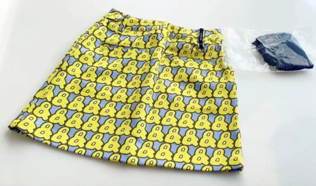 【新品タグ付き】アンパスィ　セットアップ　イエロー