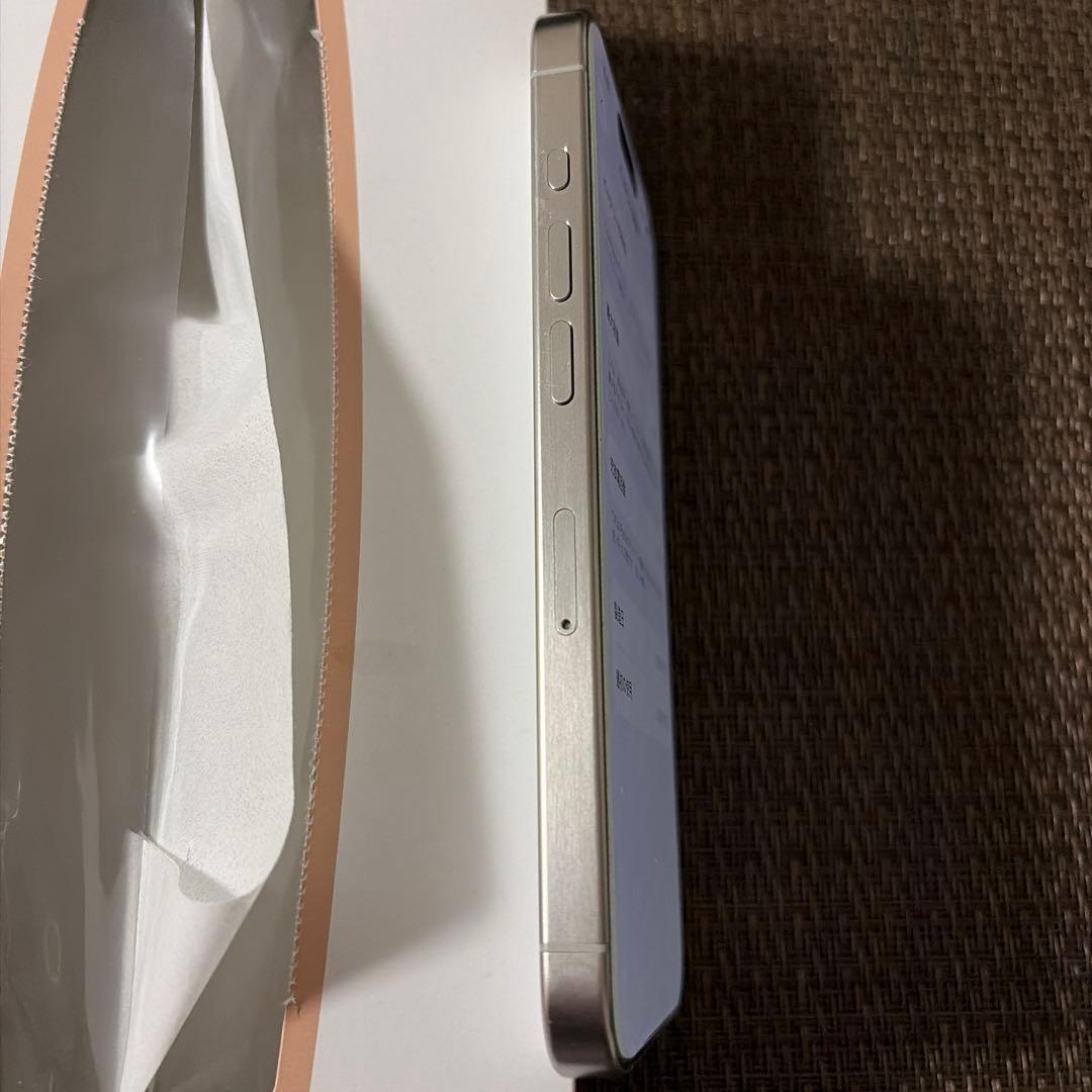 iPhone15pro 128GB 本体 美品