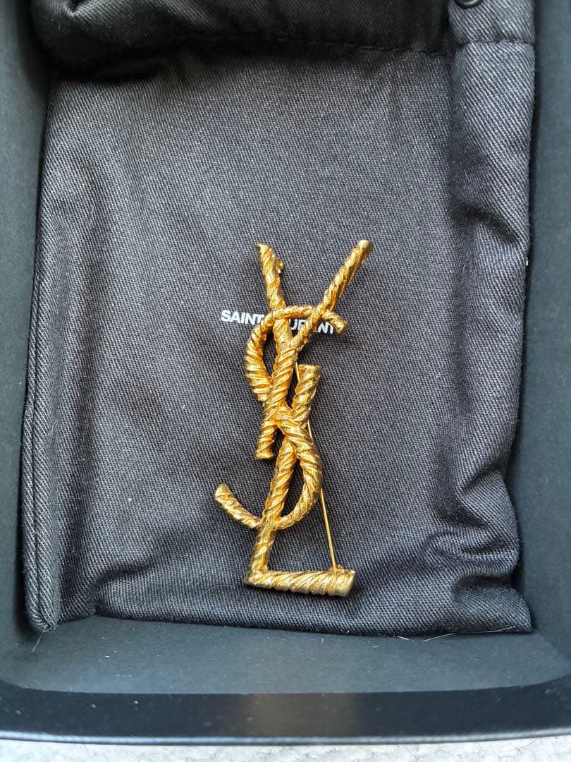 サンローラン　ブローチ　【確実正規品】