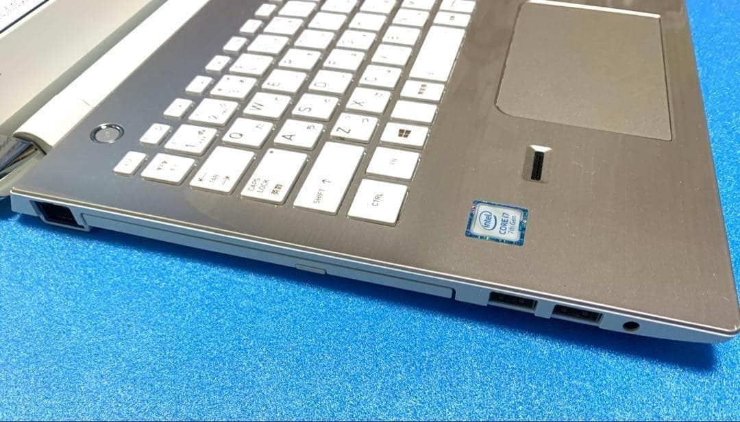 ◎東芝Dynabook・Corei7・メモリ8GB・SSD256・ノートパソコン