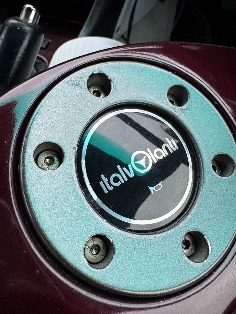 italvolanti バーガンディ ステアリング