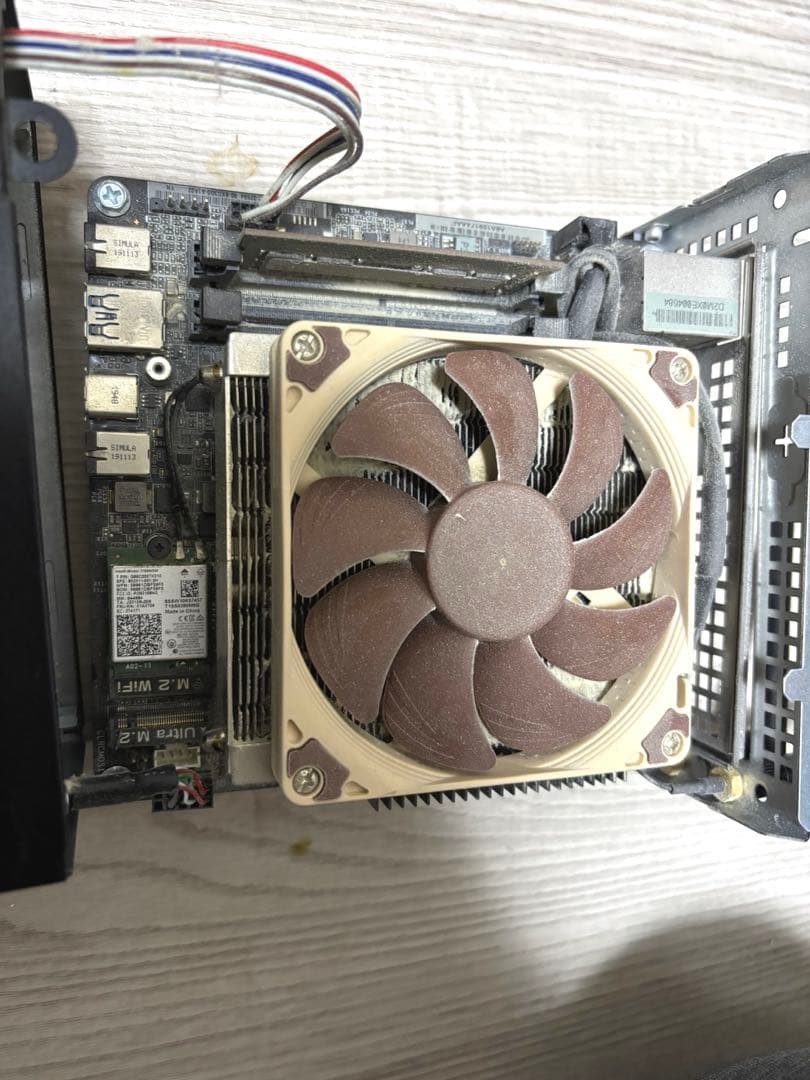 ジャンクDeskMini A300 Ryzen 5 NoctuaファンSSDなし