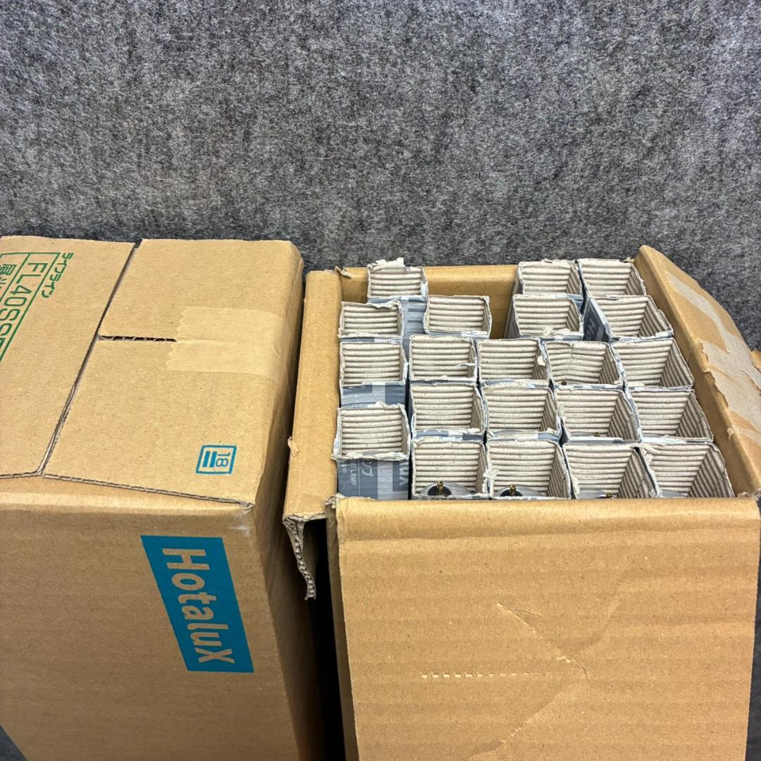 未使用　ホタルクス　蛍光ランプ　FL40SSD37　47本　昼光色 25250