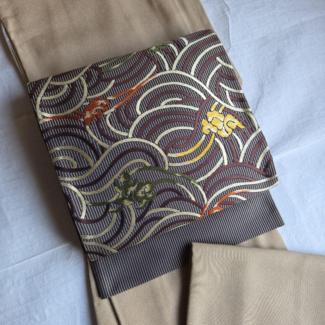 やわらかな榛色　行儀柄の江戸小紋